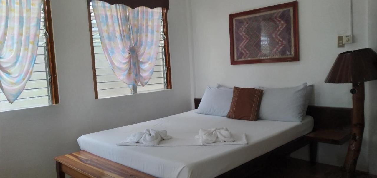 Summer Homes Beach Resort And Cottages Palawan Barton 外观 照片