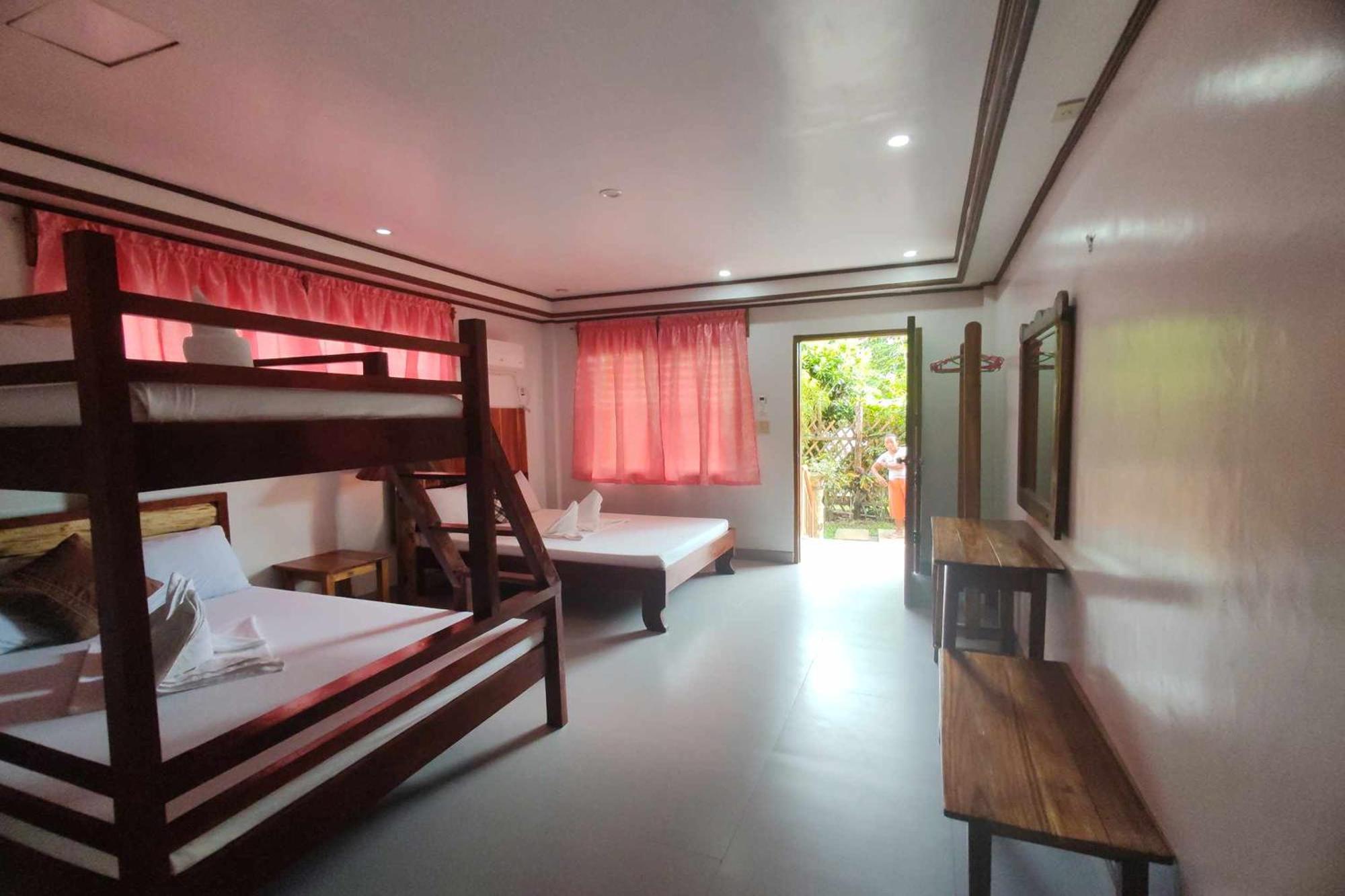 Summer Homes Beach Resort And Cottages Palawan Barton 外观 照片