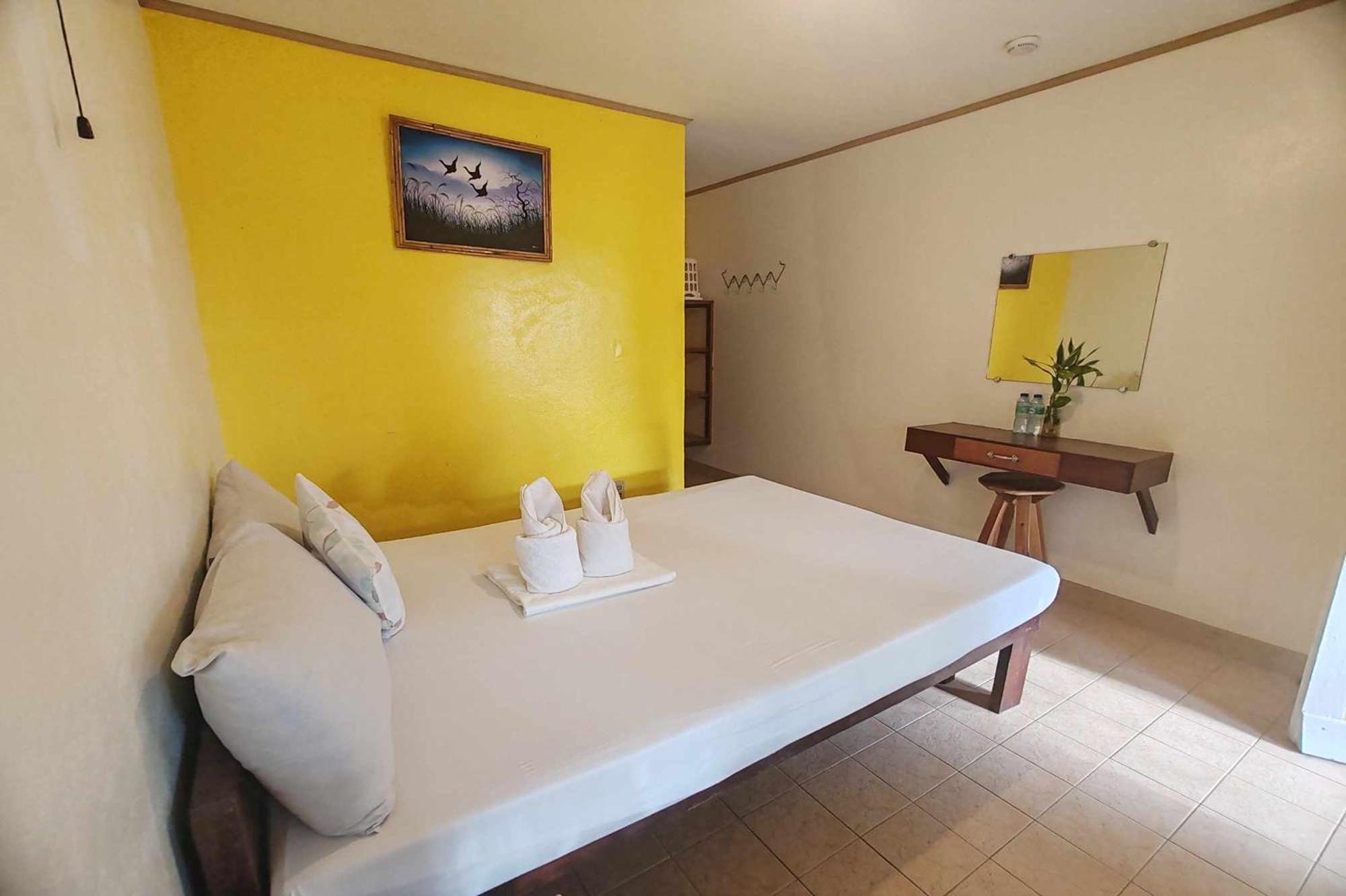 Summer Homes Beach Resort And Cottages Palawan Barton 外观 照片