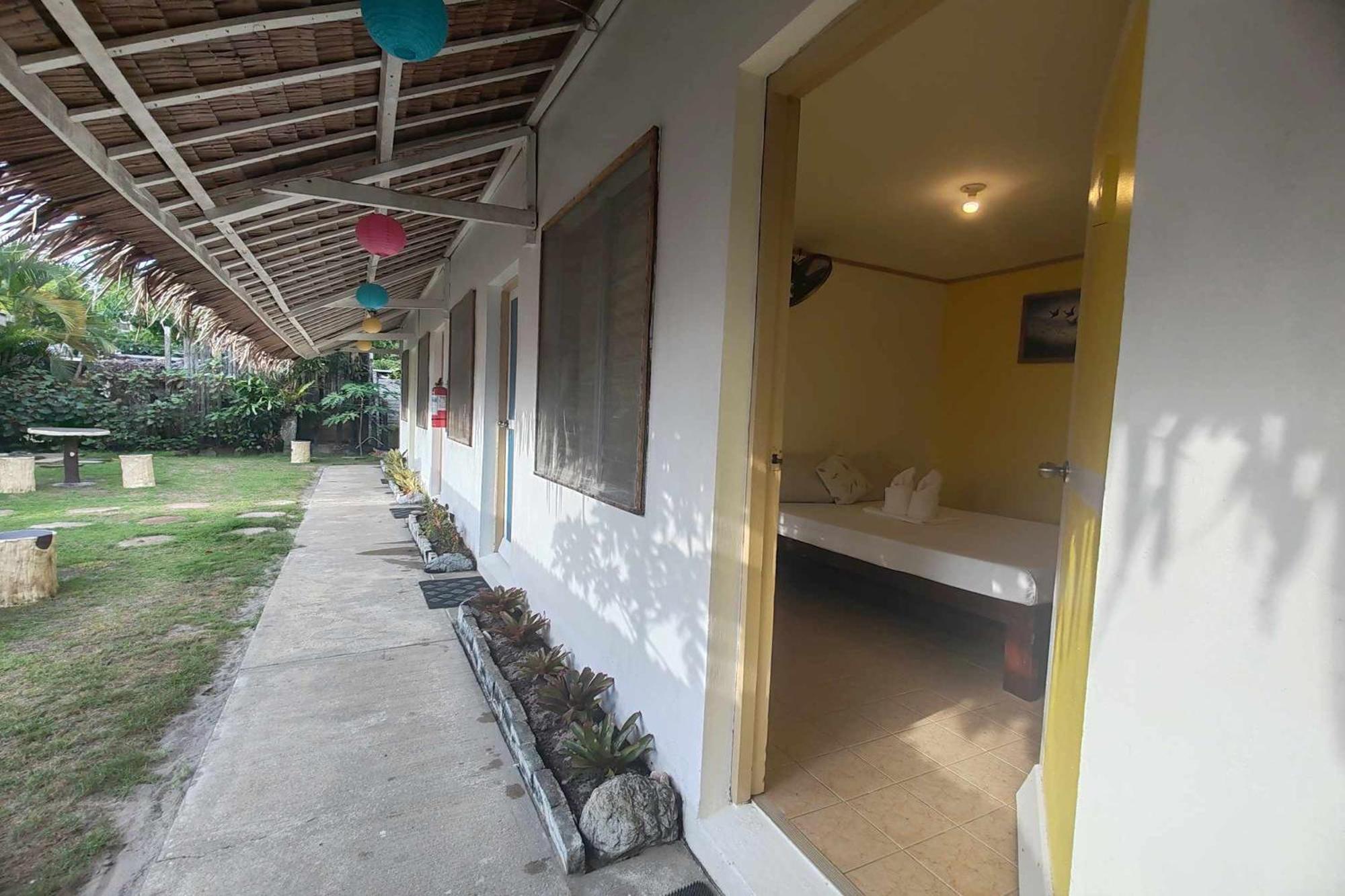 Summer Homes Beach Resort And Cottages Palawan Barton 外观 照片