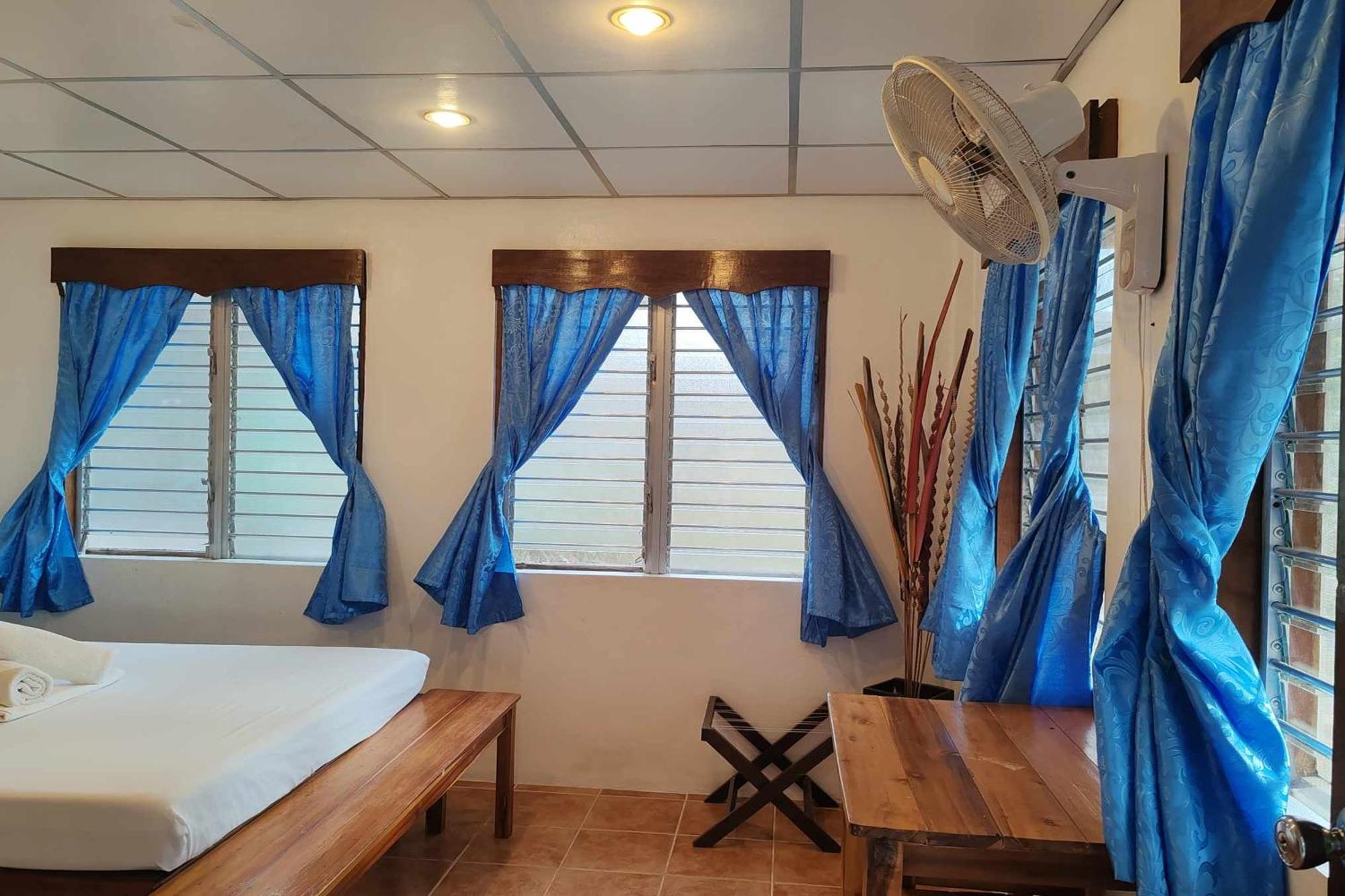 Summer Homes Beach Resort And Cottages Palawan Barton 外观 照片